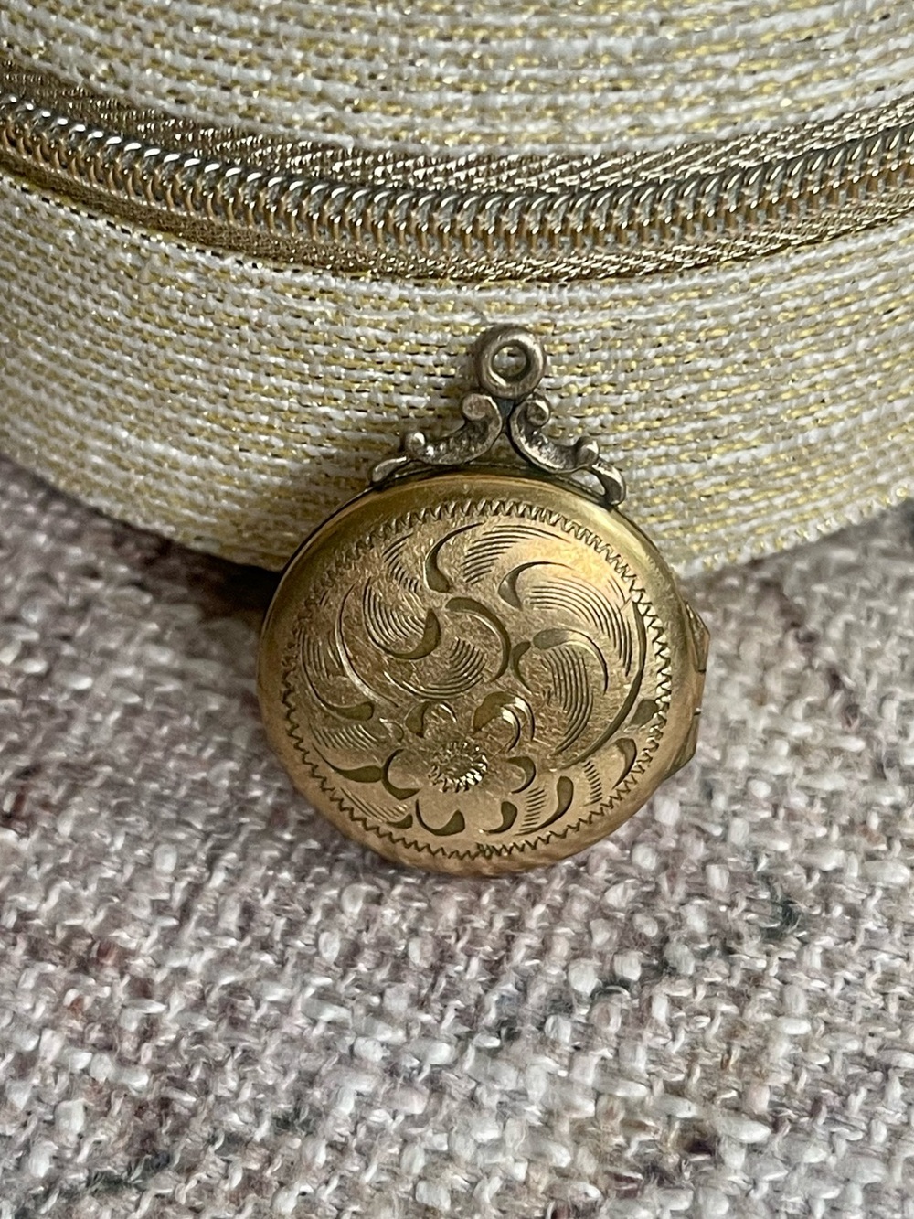 Antique Victorian Floral Gold Filled Locket Pendant - Picture 5 of 8